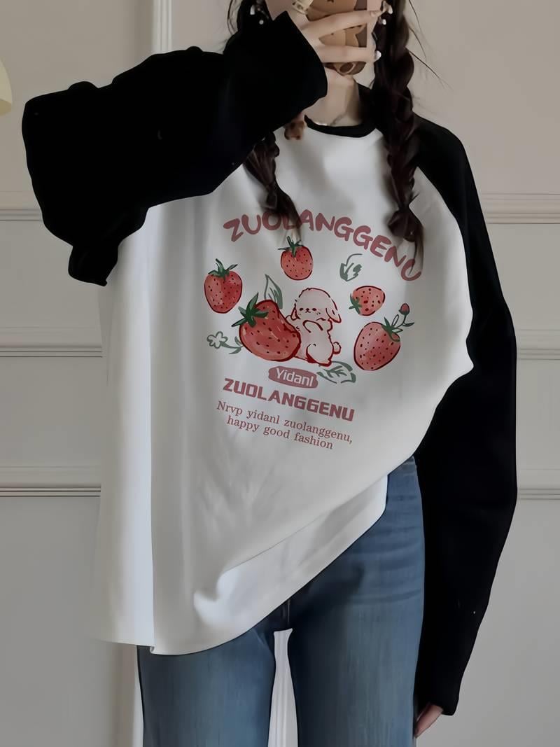 Vintage Reglan Uzun Kollu Strawberry Baskılı Beyaz T-Shirt