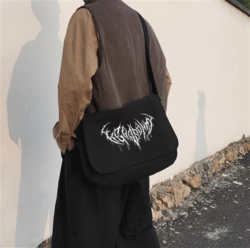 Vulvodynia Logo Baskılı Unisex Siyah Postacı Çantası