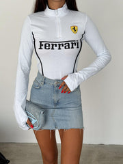 Y2K Streetwear Beyaz Ferrari Baskılı Beyaz Uzun Kollu Yarım Fermuarlı Crop